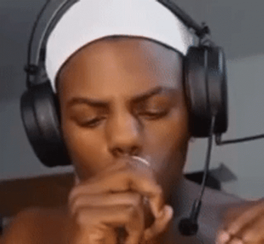 ishowspeed-gif-file-5394kb-atg9x13lqg19m5w9.gif
